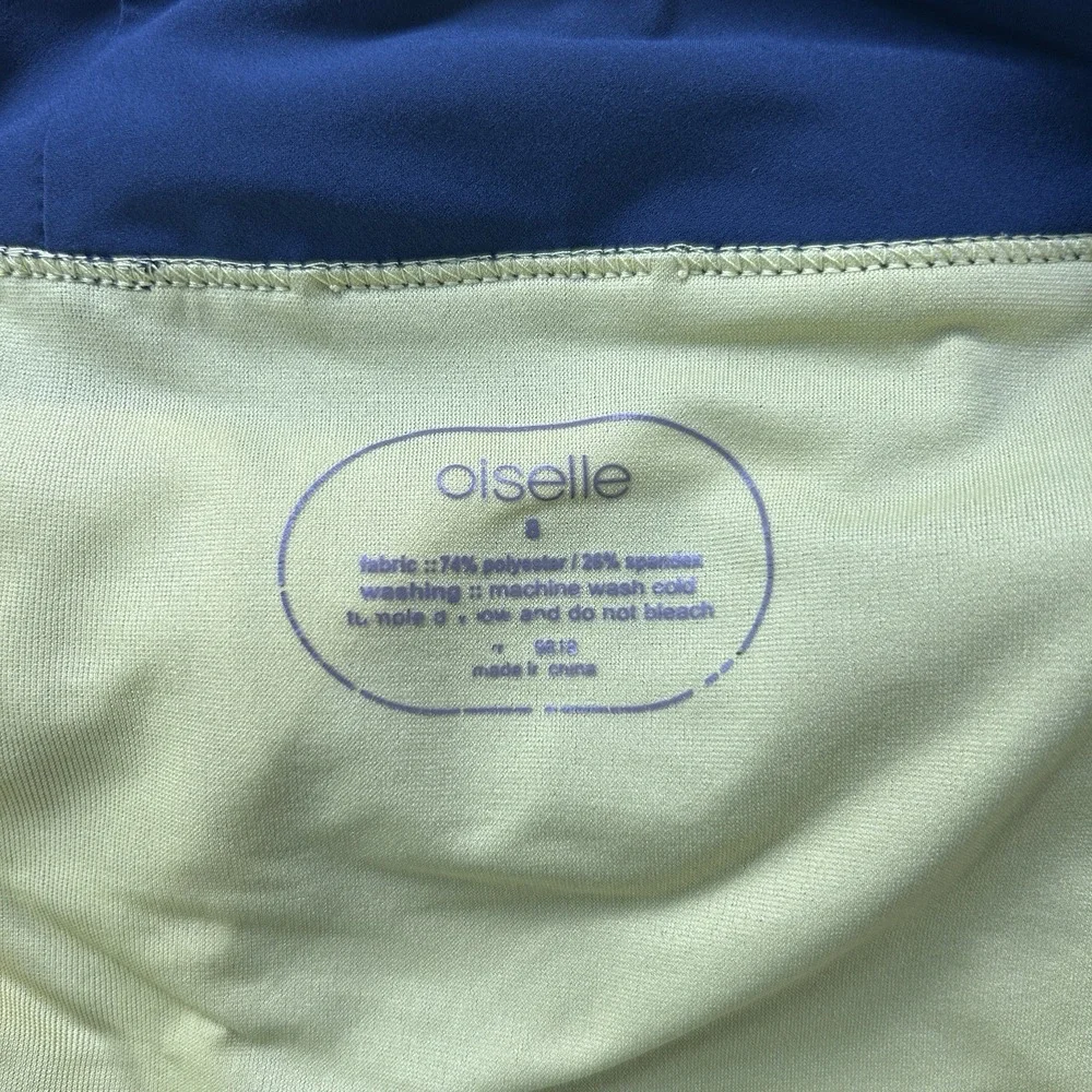Oiselle Size 8 Toolbelt Roga Shorts Blue Lined Casual Active Gym Workout